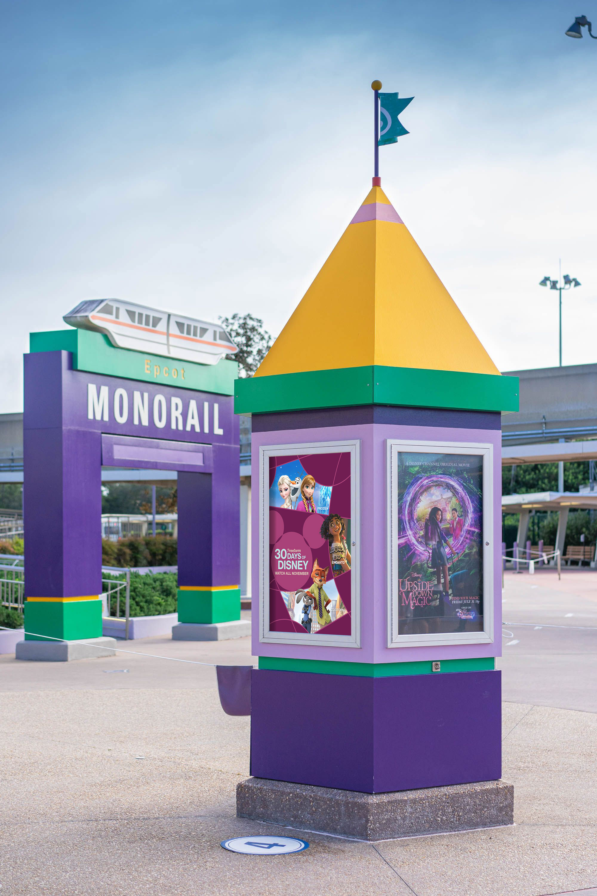 30 Days of Disney park kiosk poster